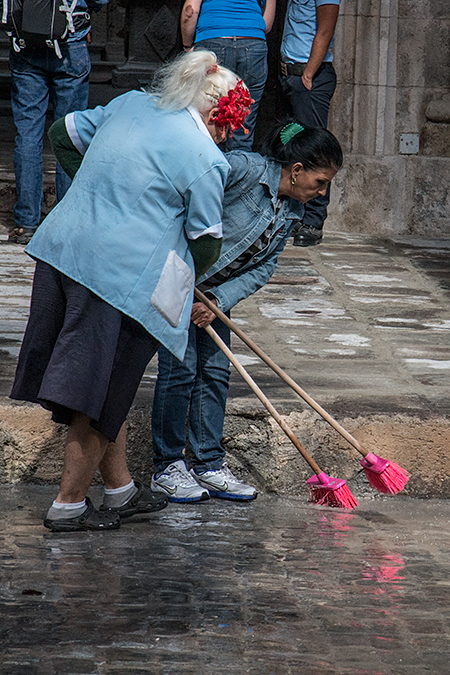 Cuban Street Cleaners