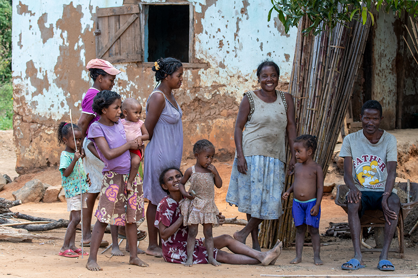 Madagascans, Drive to Ankarafantsika, Madagascar